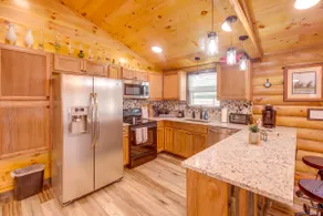 Pet-Friendly Chattanooga Cabin w/ Hot Tub & Kayaks - Image 3