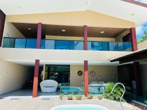 Luxury beachfront house with 5 bedrooms and pool - Image 2