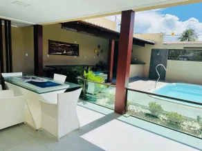 Luxury beachfront house with 5 bedrooms and pool - Image 5
