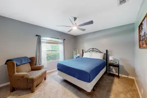 3BR sun-soaked home with enclosed pool, W/D, & AC - Image 2