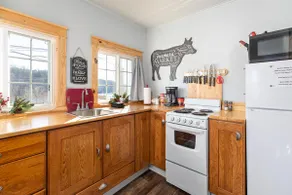 Historic Rockaway Beach Cottage - Image 5