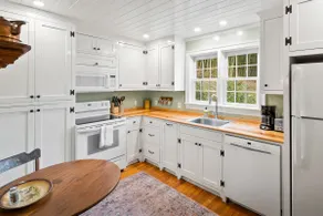 Dog Friendly Cottage Close to UVA - Image 3