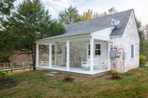 Petite Pink Cottage, Perfect for Solo Travelers - Image 4