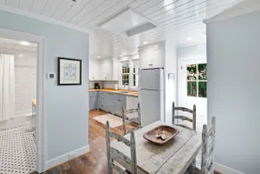 Charming Cottage Near Vineyards - Image 3