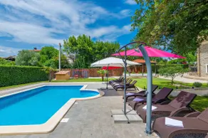 Luxury and comfort in a hidden summer hideout - Image 4