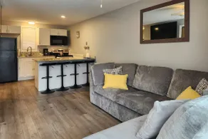 1BR with pool & tennis, walk to Lake Winnipesaukee - Image 3