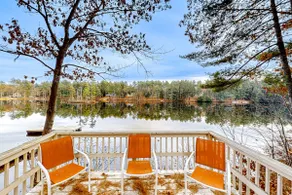 Dock! Dog-Friendly Lakefront Gem in Southern Maine - Image 4