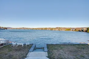 Family Home on Lake Newton w Deck & Fire Pit - Image 2