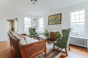 The Cardinal House: Historic Home on Tree Streets - Image 3