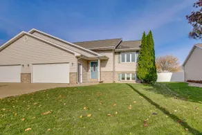 Bright Little Chute Condo w/ Deck & Yard! - Image 3