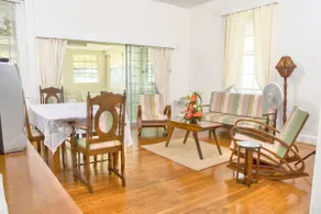 Steps to Beach, Pool & Gym Access for Relaxed Stay - Image 2