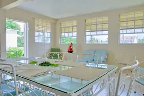 Steps to Beach, Pool & Gym Access for Relaxed Stay - Image 5