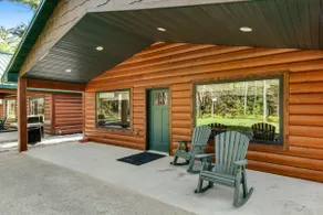 Modern Dog-Friendly Cabin: Hot Tub & Fireplace - Image 2