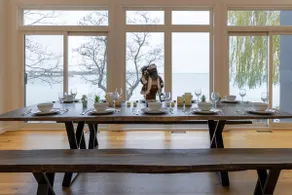 Luxury Lakefront Villa with Sauna sleeps 10ppl - Image 2