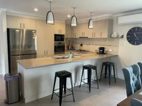 Woodlands Waterside Retreat - Image 4