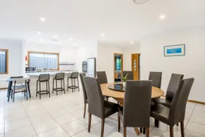 Tangerine - Pet Friendly - 3 Mins Walk to Beach - Image 4