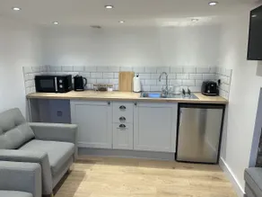 UG Apartment Bangor. - Image 2