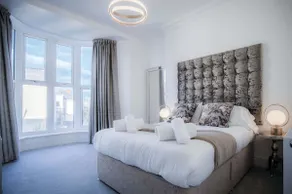Caldey View - 2 Bedroom Apartment - Panorama - Tenby - Image 3