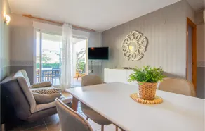 Beach Front Apartment In Xeraco - Image 4