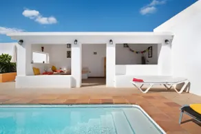 Casa de férias \"Casa Sol y Mar Tías\" com vista para o mar, piscina partilhada e acesso Wi-Fi - Image 2
