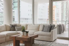 Luxury Loft Collection 03 - Terrace - River North - Image 3