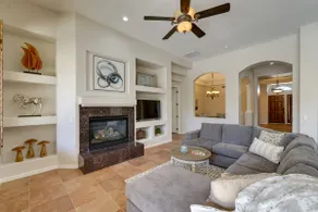 Spacious North Phoenix Oasis w Pool & Patio - Image 5