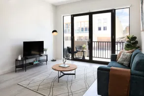 Spacious 1 Bedroom in Port Adelaide - Image 2