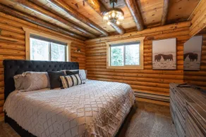 330 E Trail Road Cabin Secluded Mountain Getaway - Image 5