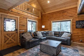 330 E Trail Road Cabin Secluded Mountain Getaway - Image 2