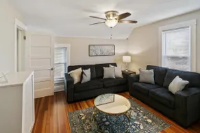 Great for families DT Libertyville Near Naval Base - Image 2