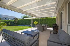 Bluewater Jervis Bay - Pet Friendly Luxury with Spa - 5 Mins Walk to Beach - Image 4