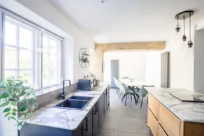 5 bed central home- beautiful mode… - 20602 - Image 2