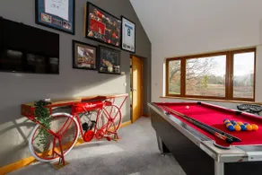 Serene Riverside: 6BR Luxury Retreat in Curdridge - Image 2