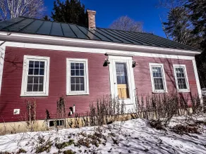 Cozy Farmhouse - Close to skiing! - Image 2