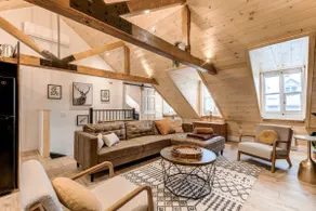 Gorgeous 3 Bedroom 2-floor Old Quebec Townhouse - Image 5
