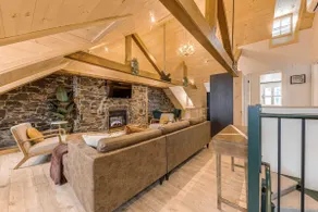 Gorgeous 3 Bedroom 2-floor Old Quebec Townhouse - Image 3