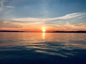 Gorgeous Sunsets at Crystal Lake Waterfront Home - Image 2