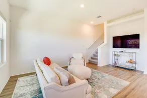 12 Mi to Dtwn Austin: Quiet Home w/ Patio & Yard - Image 4