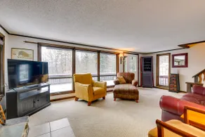 Pet-friendly Home w/ Deck: 4 Mi to Jay Peak Resort - Image 4