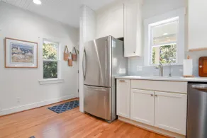 Cozy Cottage, nicely decorated and comfortable, close to Golf, BHI - Image 3