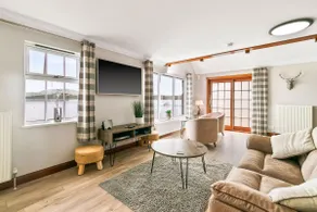 Creinch Lodge-Sleeps 2 - peut accueillir 2 personnes dans 1 chambre - Image 2