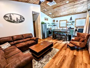 Relax & Recharge in Cozy Pinetop 2BR Retreat - Image 2