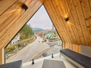 Rooftop Vista Maisonette & Relaxing Bath by Interhome - Image 4