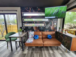 Tiny Home Near Hospitals w/ King Bed & Kitchen - Image 4