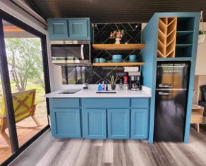 Tiny Home Near Hospitals w/ King Bed & Kitchen - Image 5