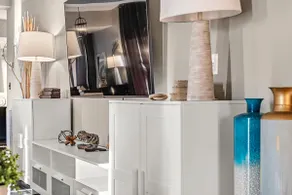 Luxury Massive Penthouse in Watertown - Image 3
