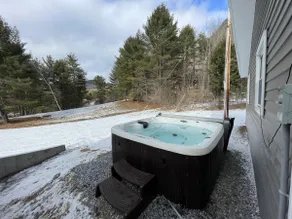 Entire Main House w/ Hot Tub | Separate from Basem - Image 5