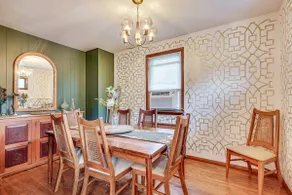 Charming Gardiner Home w/ Yard & Sunroom - Image 2