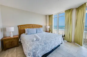 Amazing Baywatch 3BR with Pools Direct Ocean Front - Image 3
