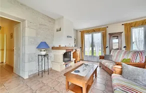 2 bedroom beautiful home in Saint-Pierre-d'Oléron - Image 3
